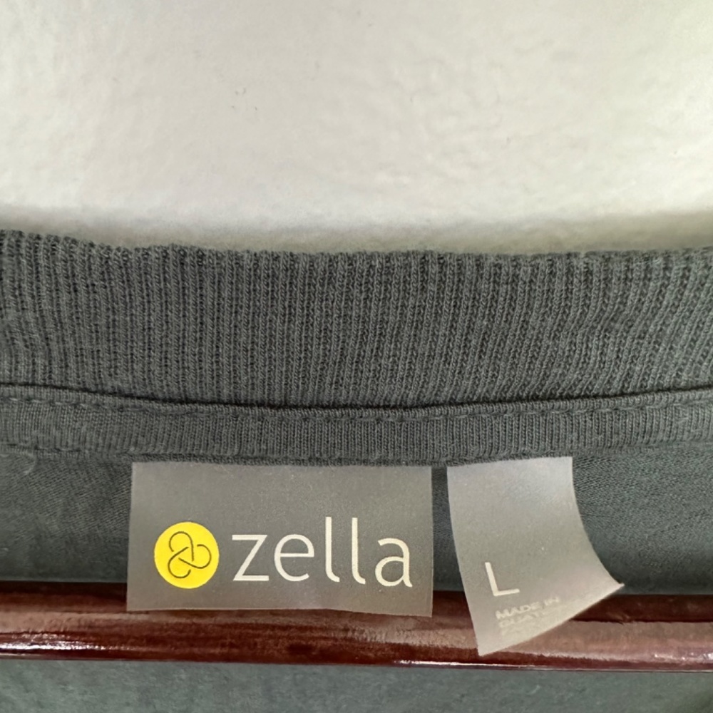Zella Army Green Tee L - Picture 2 of 4